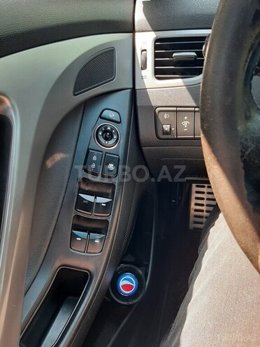 Hyundai Elantra 2014, 237,124 km - 1.8 л - Balakən