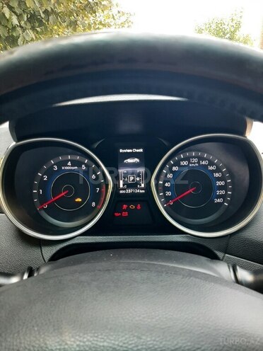 Hyundai Elantra 2014, 237,124 km - 1.8 л - Balakən