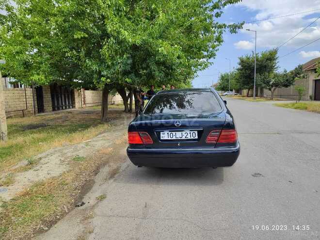 Mercedes E 230 1997, 390,000 km - 2.3 l - Şirvan