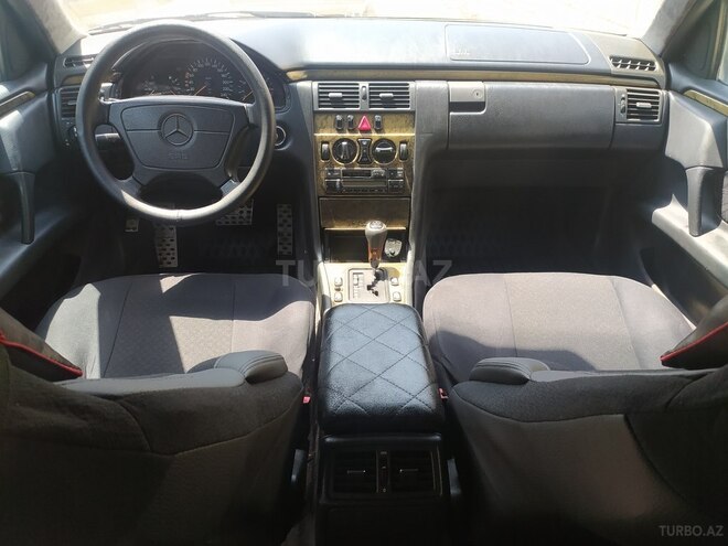 Mercedes E 230 1996, 233,110 km - 2.3 l - Sumqayıt