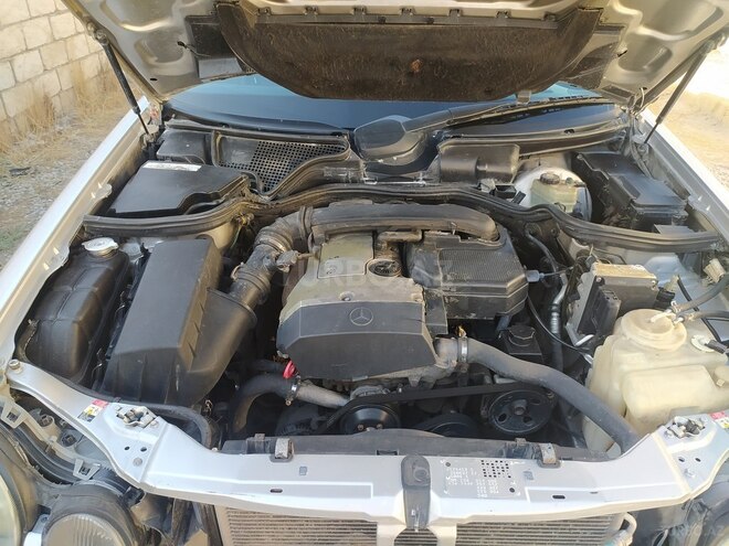 Mercedes E 230 1996, 233,110 km - 2.3 l - Sumqayıt