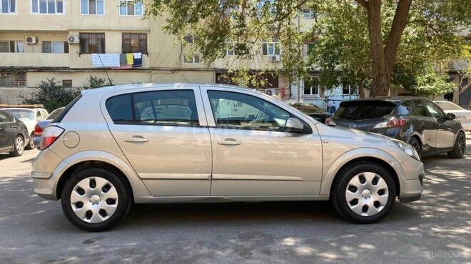 Opel Astra 2006, 198,205 km - 1.3 l - Bakı