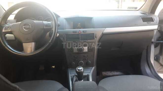 Opel Astra 2006, 198,205 km - 1.3 l - Bakı