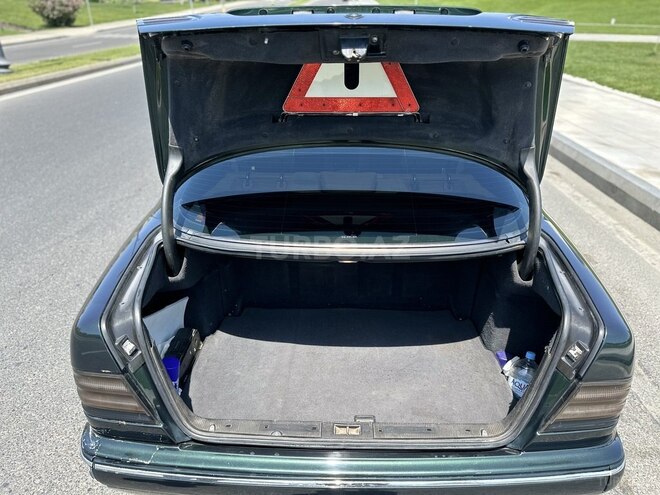 Mercedes E 280 2000, 362,000 km - 2.8 l - Bakı
