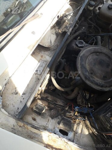 LADA (VAZ) 2106 1984, 96,000 km - 1.3 l - Yevlax