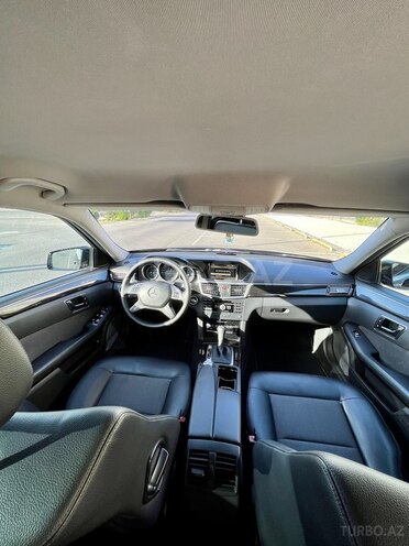 Mercedes E 200 2011, 205,300 km - 1.8 л - Bakı