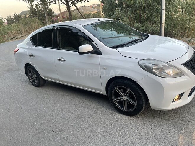 Nissan Sunny 2013, 138,400 km - 1.5 л - Bakı