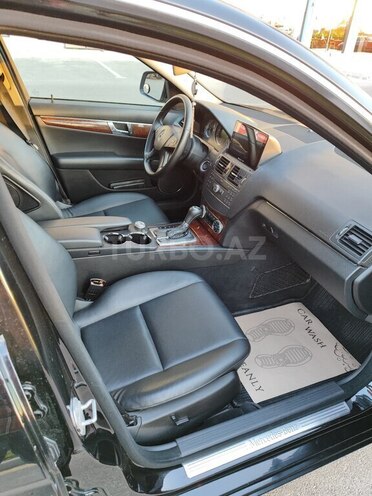 Mercedes C 300 2008, 232,821 km - 3.0 l - Bakı