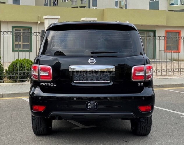 Nissan Patrol 2018, 88,000 km - 4.0 l - Bakı