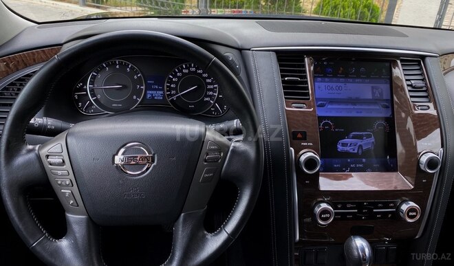 Nissan Patrol 2018, 88,000 km - 4.0 l - Bakı