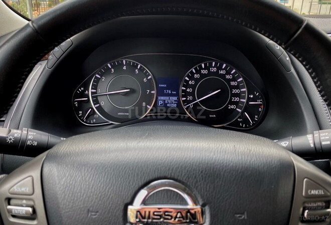 Nissan Patrol 2018, 88,000 km - 4.0 l - Bakı