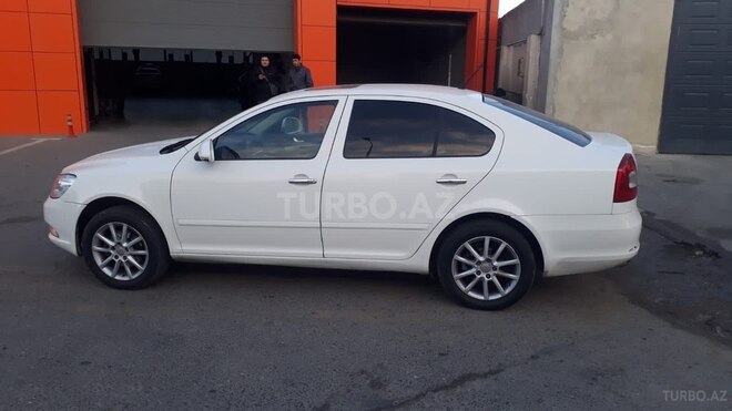Skoda Octavia 2012, 180,000 km - 1.2 л - Bakı