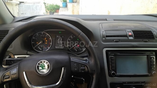 Skoda Octavia 2012, 180,000 km - 1.2 л - Bakı
