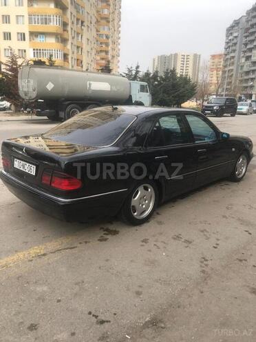Mercedes E 280 1999, 360,000 km - 2.8 l - Bakı