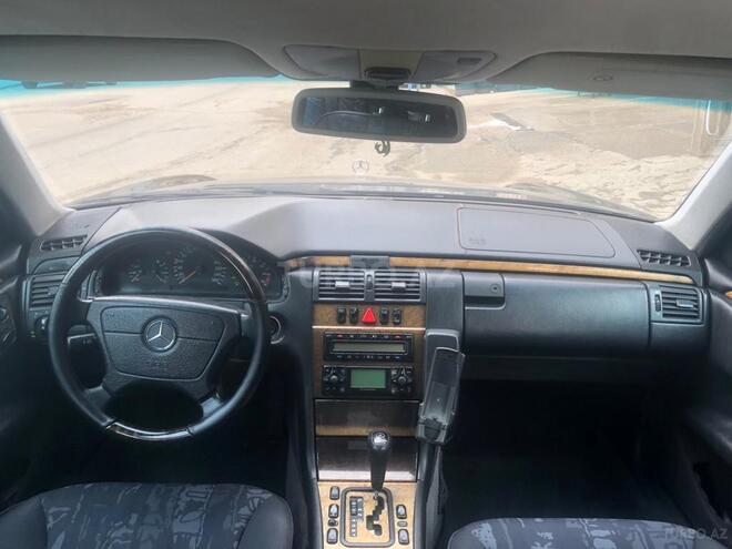 Mercedes E 280 1999, 360,000 km - 2.8 l - Bakı