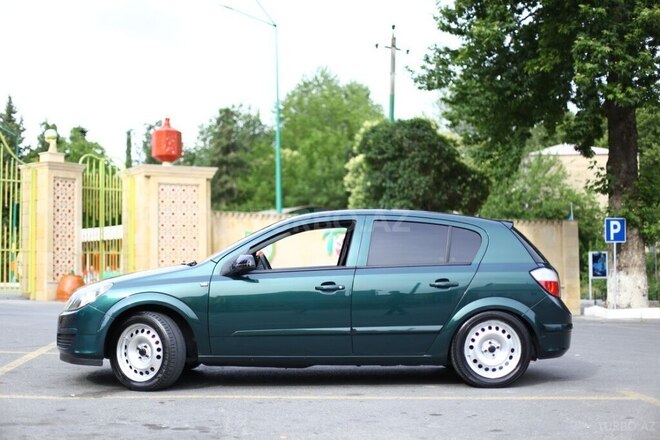 Opel Astra 2005, 195,000 km - 1.4 l - Göyçay