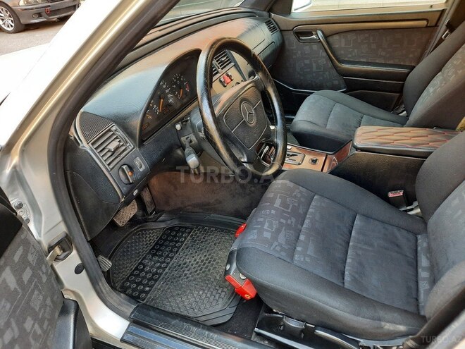Mercedes C 230 1996, 256,085 km - 2.3 l - Bakı