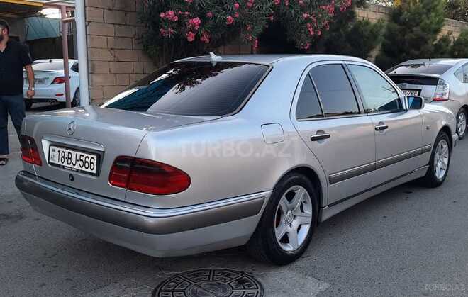 Mercedes E 230 1995, 585,323 km - 2.3 l - Şirvan