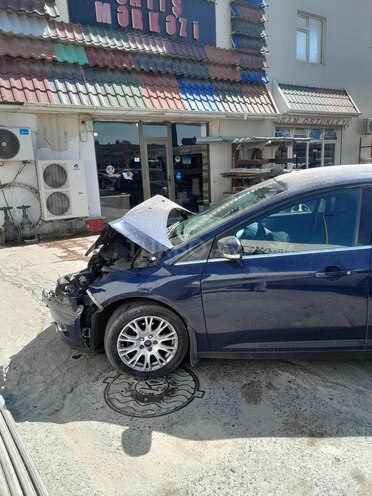 Ford Focus 2012, 200,000 km - 2.0 л - Bakı