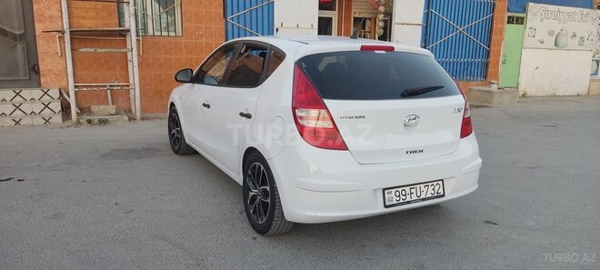Hyundai i30 2009, 207,000 km - 1.4 л - Bakı