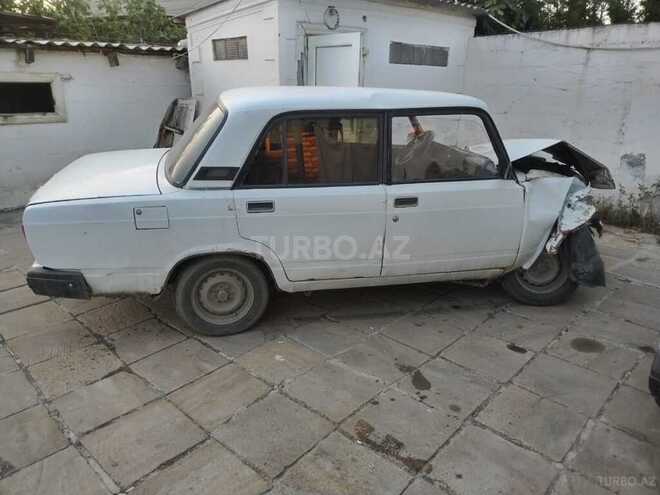 LADA (VAZ) 2107 2001, 134,646 km - 1.6 л - Salyan