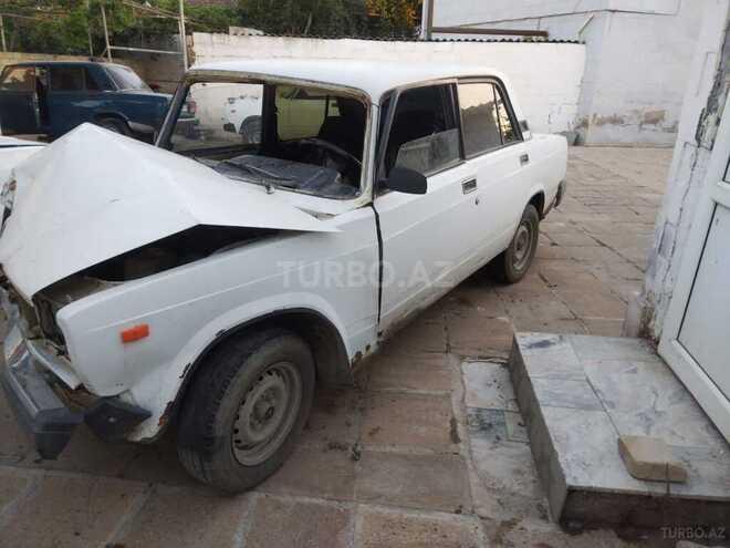 LADA (VAZ) 2107 2001, 134,646 km - 1.6 л - Salyan