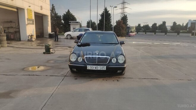 Mercedes C 270 2001, 270,000 km - 2.7 л - Bakı