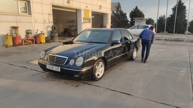 Mercedes C 270 2001, 270,000 km - 2.7 л - Bakı