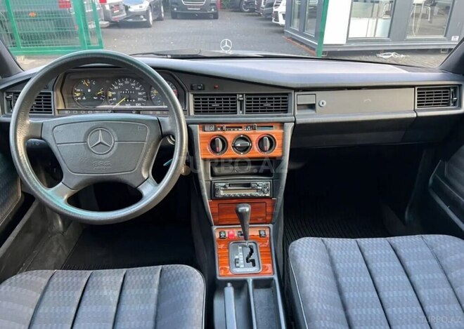 Mercedes 190 1992, 230,000 km - 2.0 л - Bakı