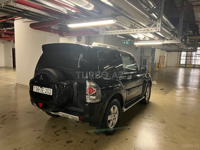 Mitsubishi Pajero 2006, 192,000 km - 3.0 l - Bakı
