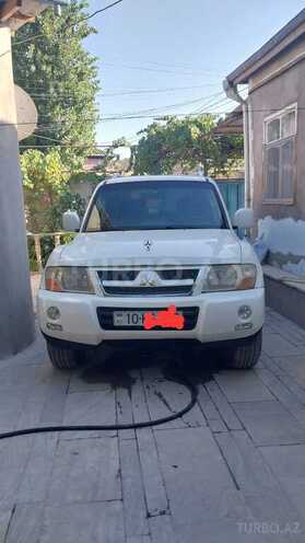 Mitsubishi Pajero 2003, 218,750 km - 2.8 л - Ucar