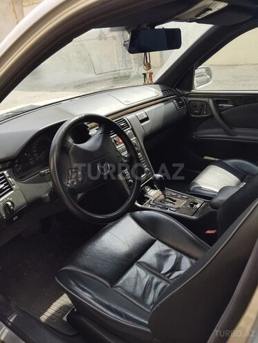 Mercedes E 270 1999, 397,186 km - 2.7 l - Bakı