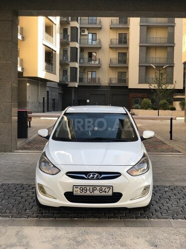 Hyundai Accent 2012, 240,355 km - 1.6 l - Bakı