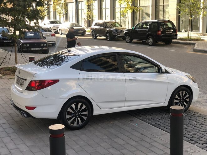 Hyundai Accent 2012, 240,355 km - 1.6 l - Bakı