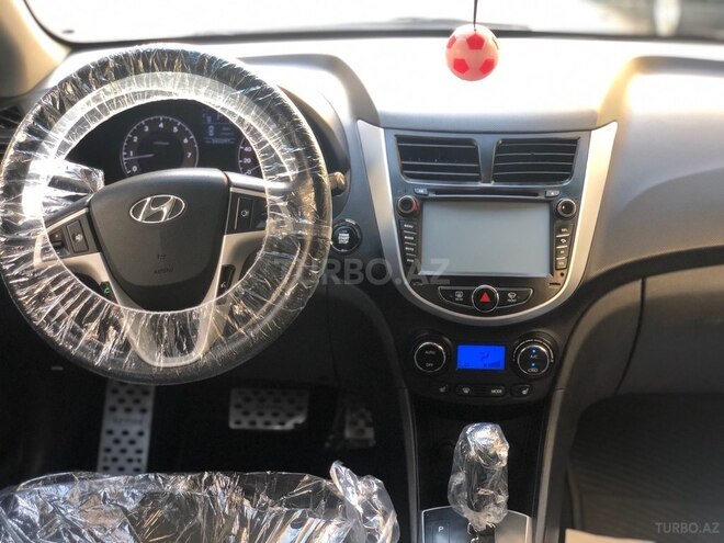 Hyundai Accent 2012, 240,355 km - 1.6 l - Bakı