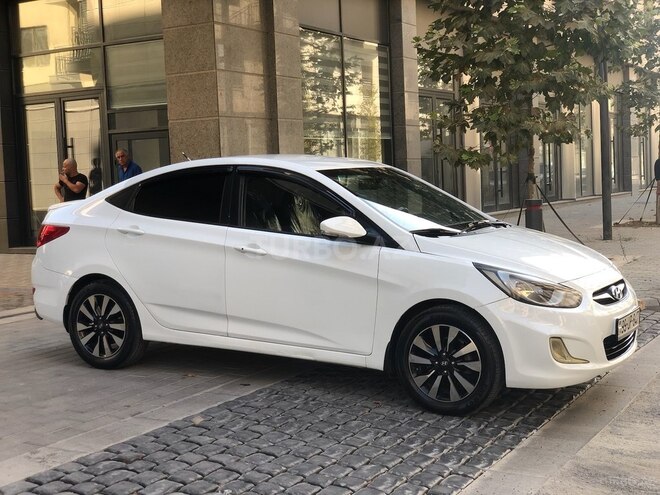 Hyundai Accent 2012, 240,355 km - 1.6 l - Bakı