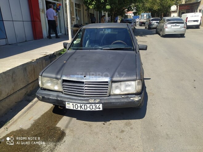 Mercedes 190 1992, 253,000 km - 2.0 l - Bakı
