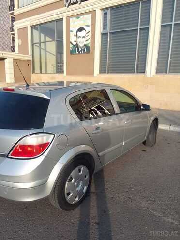 Opel Astra 2006, 298,657 km - 1.4 l - Naftalan