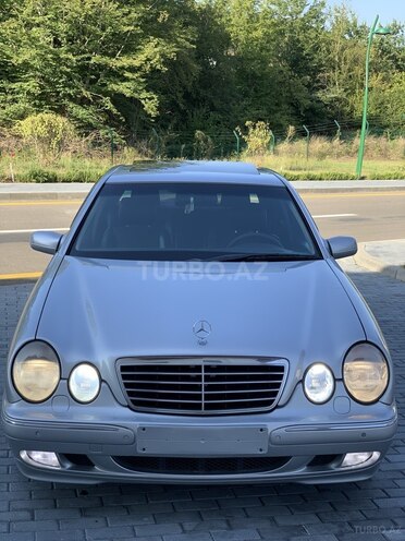 Mercedes E 320 2001, 95,687 km - 3.2 l - Bakı