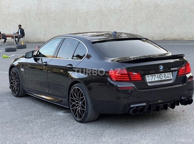 BMW 528 2014, 200,000 km - 2.0 l - Bakı