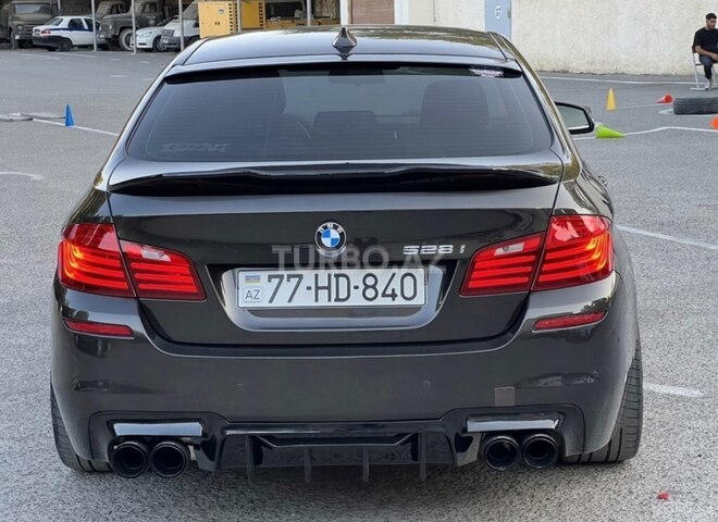 BMW 528 2014, 200,000 km - 2.0 l - Bakı
