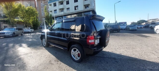 Mitsubishi Pajero io 2000, 221,415 km - 1.8 л - Bakı