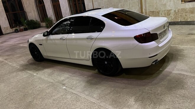 BMW 528 2016, 215,000 km - 2.0 л - Şəmkir