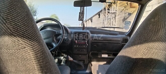GAZ 3110 1999, 90,000 km - 2.4 l - Quba