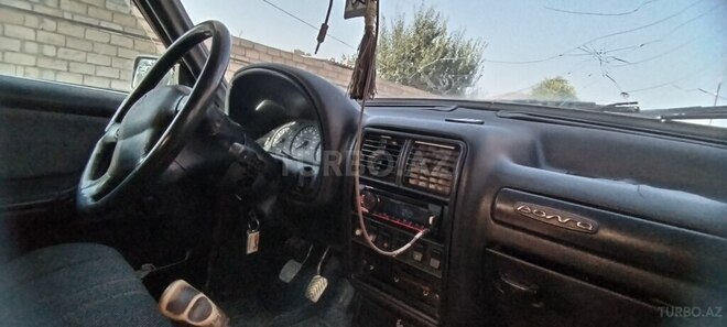 GAZ 3110 1999, 90,000 km - 2.4 l - Quba