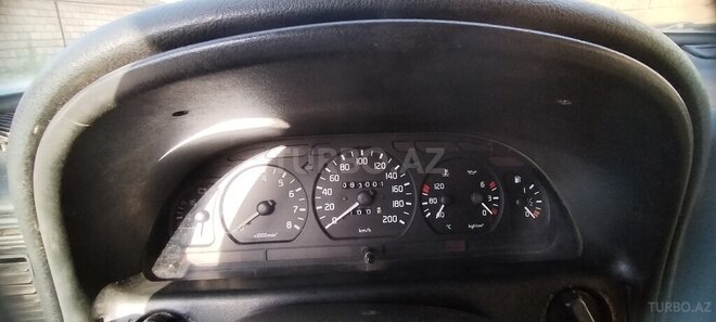 GAZ 3110 1999, 90,000 km - 2.4 l - Quba