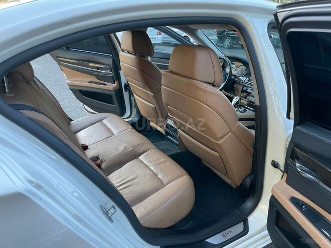 BMW 730 2011, 298,000 km - 3.0 л - Bakı