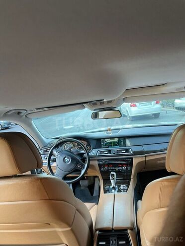 BMW 730 2011, 298,000 km - 3.0 л - Bakı