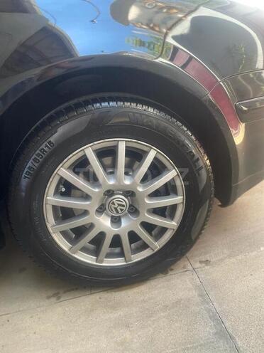 Volkswagen Golf 2003, 332,000 km - 1.6 л - Bakı