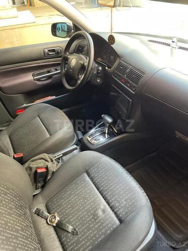 Volkswagen Golf 2003, 332,000 km - 1.6 л - Bakı